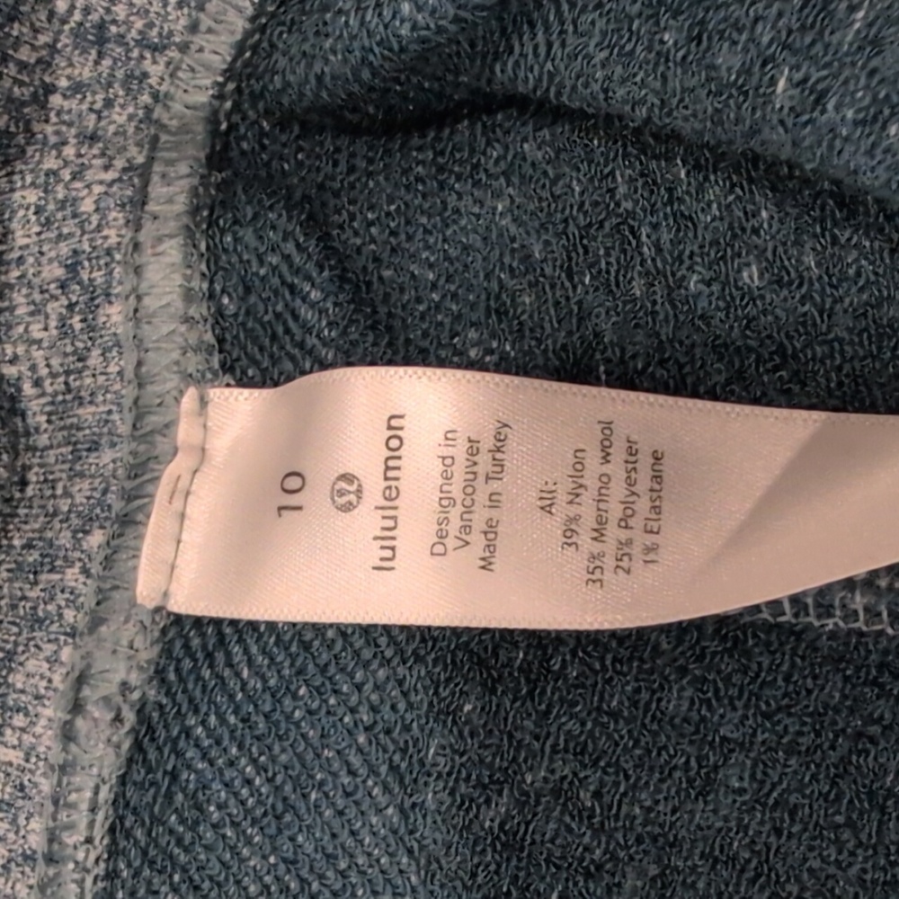 Lululemon Engineered Warmth Jogger Submarine / White - Picture 6 of 11